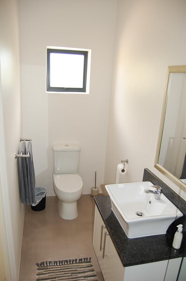 Longacre Olive & Vineyard Estate Guest House ลางเงอบาน ภายนอก รูปภาพ