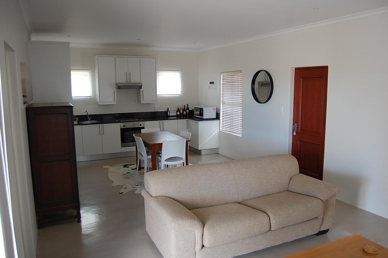 Longacre Olive & Vineyard Estate Guest House ลางเงอบาน ภายนอก รูปภาพ